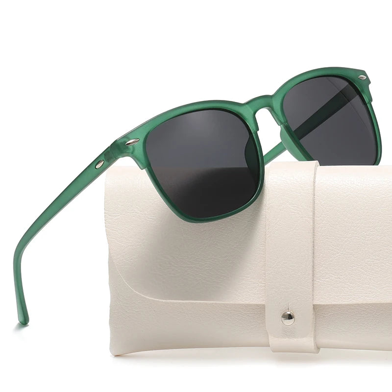 New Polarized Sunglasses Women Black Plastic Full Frame Square Sun Glasses Men Out Door Sun Eyewear Fashionable Eyeglass Uv400